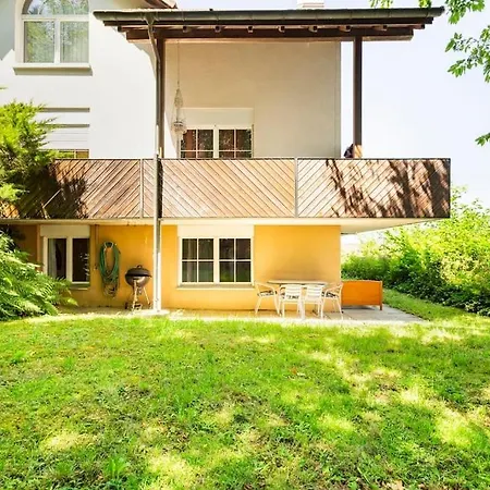 Eco-Friendly Guest House Near Zh Rorbas Exterior photo
